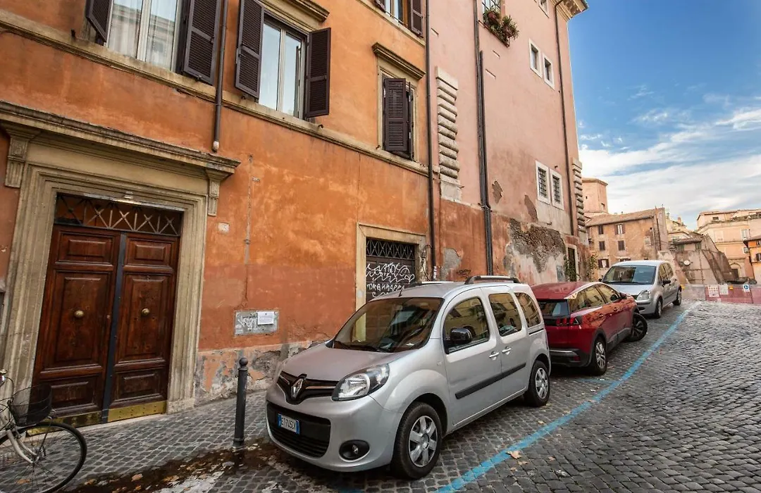 Lovely Rome Apartments - Historic City Center-1